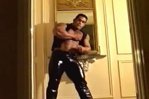 sleazy MUSCLE LEATHER PANTS