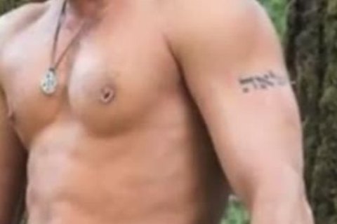 Poppers Join The Army.mp4