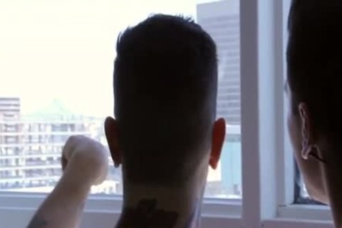 Pierre Fitch & gal Cruz Flip-pound