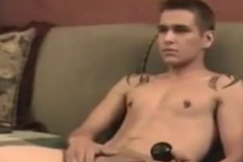 Tattooed Badchap Sits Back and enjoys tthis chab fucking