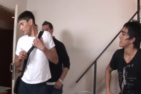 User_Uploaded_wankoffworld__13_.mp4