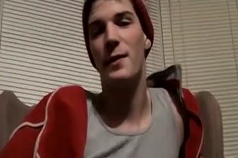 Benz likes engulfing Toes And Masturbating