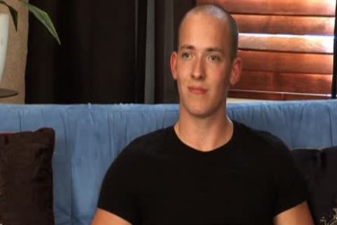 Ulrich Kasper stroking