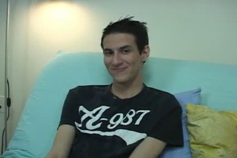 wicked boyz engulfing & jerking off