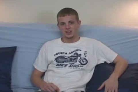 Jimmy & Mike sucking & stroking