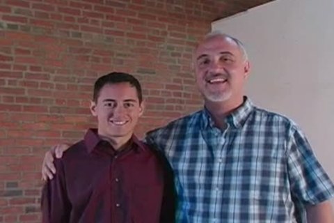 Young pornstar finds pleasure in sloppy fucking