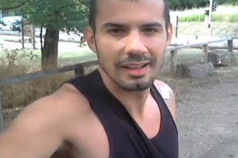 Il Nostro Giovane Amico Francese Sempre PiÃƒÂ¹ Esibizionista Ed Arrapato Ci Delizia Con Le Sue Performances Tra I Boschetti Della Francia