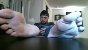 Amateur finds irresistible hard pounding