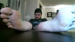 Amateur finds irresistible hard pounding