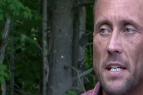 old pokes bare His young B0yfriend