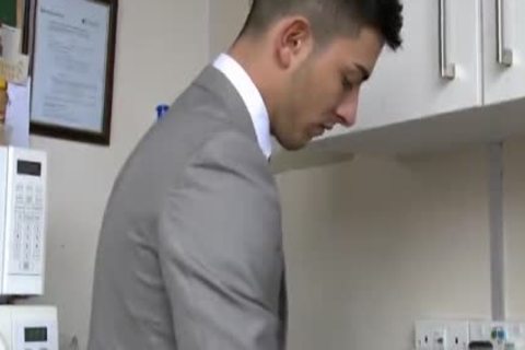 Brunette ass pounding video