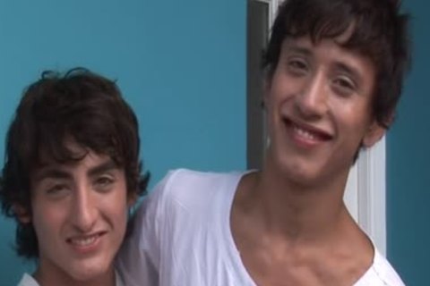 Two Homo Males Nail In The Kitchen