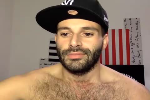 Lo Spavaldo Giocatore Di Rugby Romano Dopo Essersi Concesso Ai Festini Piu' Hardporchi Capitolini Si Dedica Ad Una Sana Attivita' Di Masturbazione Dom
