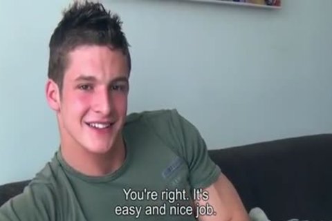 [GVC 147] lusty Hunk Tugging large penis