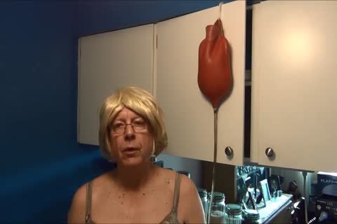 filthy Gigi - sextoy fun With Noballs And large boy