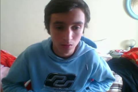 Bareback portuguese cumshot on webcam