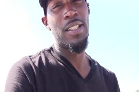 Jesse Idol Takes A large dark knob In The butthole