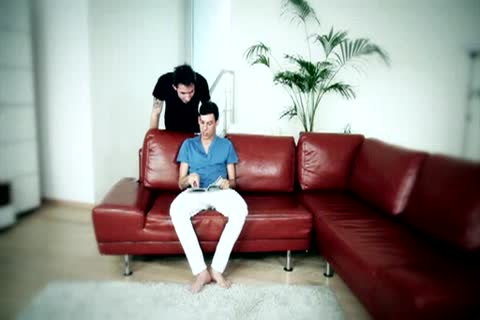 Too large For teens V9