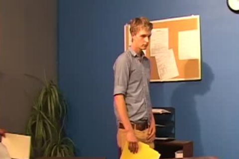 Smokin slutty guys - Scene 3