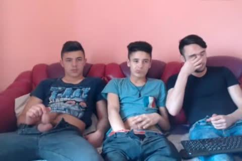 (No2) Romanian straight boyz Go homosexual On cam