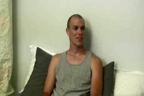 Tattooed chap receives bound In couch And Jacked Off By fat man