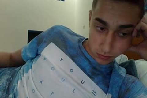18yo Portoguese guy Cums On cam, Very pretty butthole