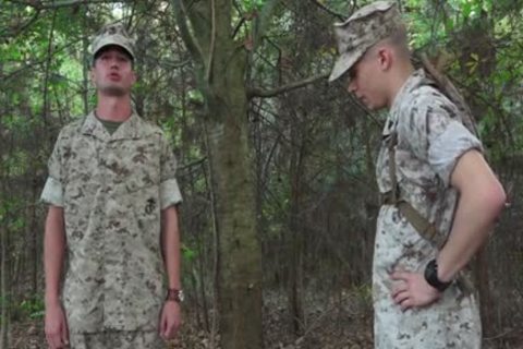 Army chap Seduces The Soldier