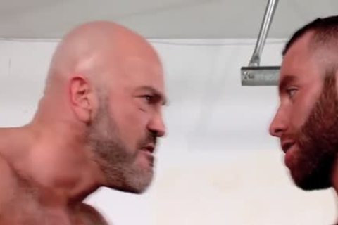 arse pounded Muscly Bear