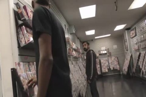 White chap Sucks And pokes A dark penis