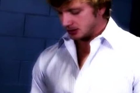 AJ MONROE In THE BARTENDER