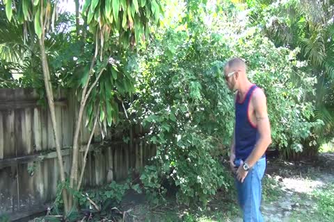 Face-nail lucky man - Factory clip scene