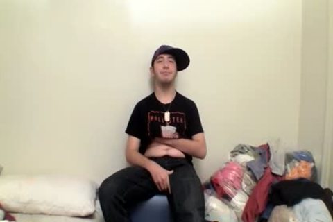 that guy Enjoyed His First jerk off For cash