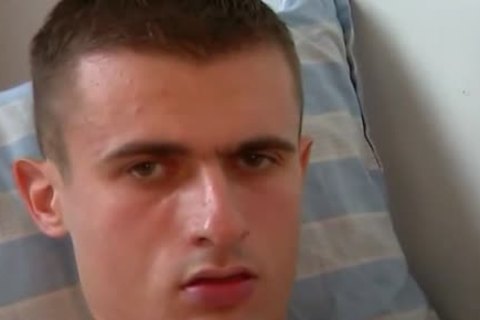 Full video: A wonderful blameless Delivery dude Serviced His large penis By A dude!