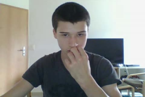 Switzerland,kinky boy Cums,large 10-Pounder,So naughty wazoo