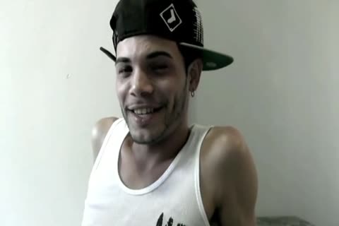 Latin guy Trys Some wazoo
