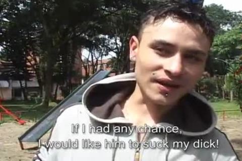 Tres Muchachos Latinos Follan A Pelo