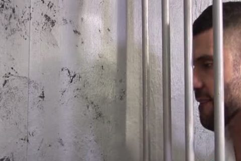 Bad lad Finds A ally In The monstrous house