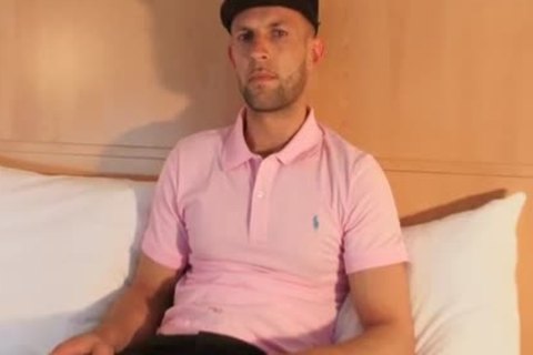 10-Pounder Massage For A Real Straight lad, gets Wanked In Spite Of Him. (Pierre)