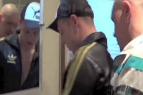 Helping His lustful boyfrend