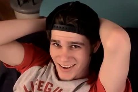 JT Has A Smooth Body And A delicious booty