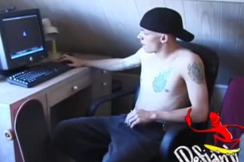 Skater boy Shane Jerks Off