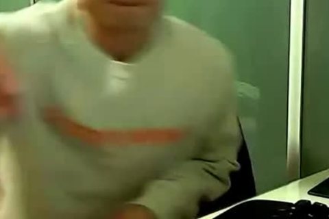 Chinese jerking off On web camera