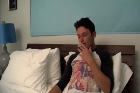 Damon Archer Fingers His Hungry wazoo whilst he jack off His bang