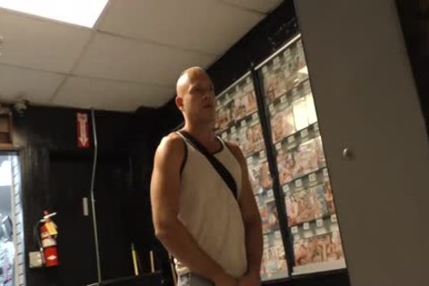 White boy Finds Hung darksome homo paramour At A Glory hole