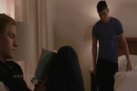 Swimming Roommates bang