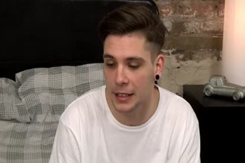 Polish Alex Strokes His Pole - Alex Sky