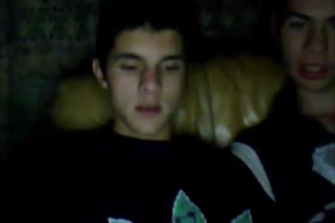 Amigos Punhetando Um Colado No Outro