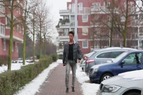 Bicurious dudes engulfing