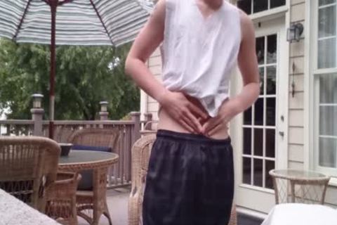 non-professional twink Cole Stroking outside