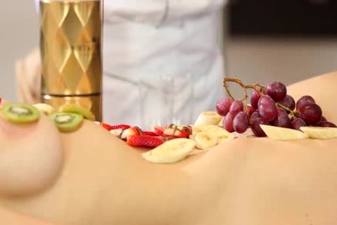 Bicurious Hunk Swaps love juice